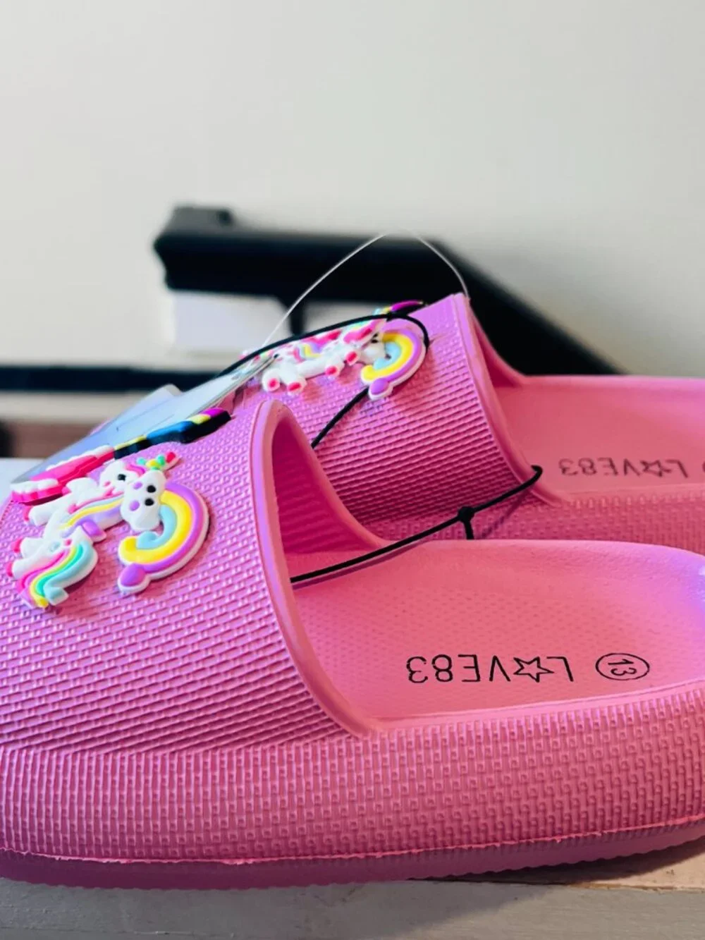 Love 83 Girls Pink Unicorn Slide Sandals Size 13 NWT